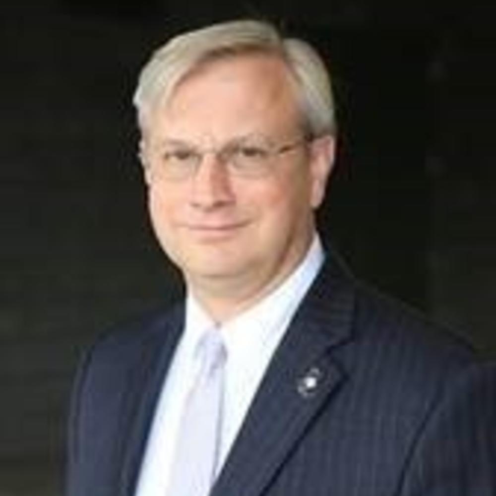 tom rawling headshot